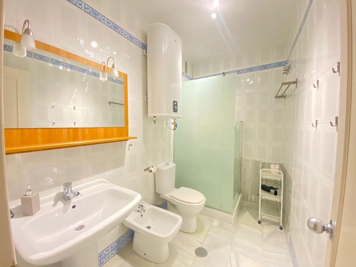APARTAMENTO COLÓN 1451 - WIFI Gratis y Aire Acondicionado Cádis Exterior foto