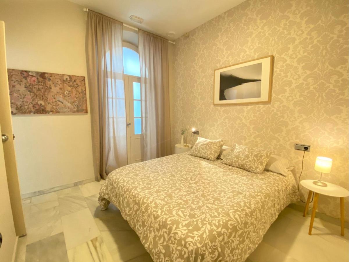 APARTAMENTO COLÓN 1451 - WIFI Gratis y Aire Acondicionado Cádis Exterior foto